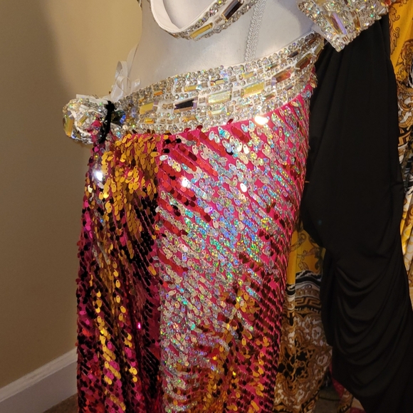 Sequenced Gown - Picture 3 of 3